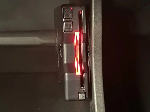 フィアット ５００Ｘ クロス 岡山県 2021(令3)年 2.7万km ベージュ 純正ディスプレイオーディオ/リアカメラ/Bluetooth/アップルカープレイ/アンドロイドオート/レザーシート/シートヒーター/前面衝突警告/車線逸脱警告/ブラインドスポット警告/オートワイパー/自動パーキングブレーキ/オートハイビーム/ウェルカムライト/アダプティブヘッドライト