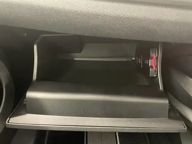 フィアット ５００Ｘ クロス 岡山県 2021(令3)年 2.7万km ベージュ 純正ディスプレイオーディオ/リアカメラ/Bluetooth/アップルカープレイ/アンドロイドオート/レザーシート/シートヒーター/前面衝突警告/車線逸脱警告/ブラインドスポット警告/オートワイパー/自動パーキングブレーキ/オートハイビーム/ウェルカムライト/アダプティブヘッドライト
