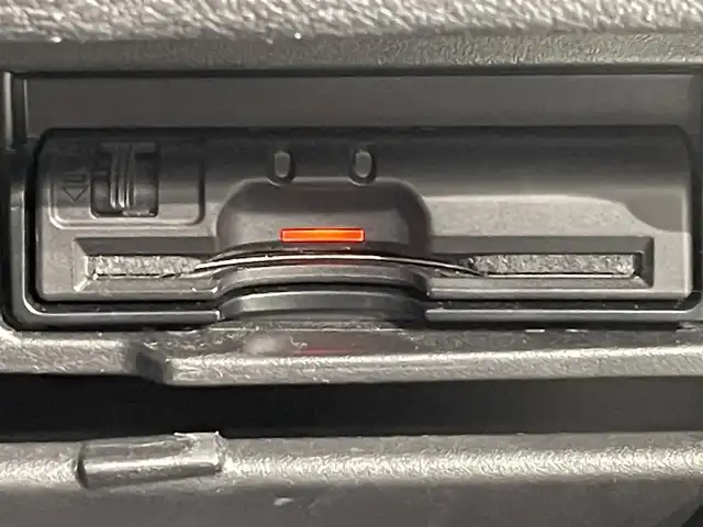 日産 セレナ ハイウェイスター プロパイロットED 愛知県 2017(平29)年 8.9万km ブリリアントホワイトパール 2トーン 純正9インチナビ/純正フリップダウン/プロパイロット/衝突軽減ブレーキ/両側電動スライドドア/ビルトインETC/バックカメラ/フルセグTV/Bluetooth/コーナーセンサー/レーンキープアシスト/両側電動スライドドア/プッシュスタート/スマートキー/CD/DVD再生/アイドリングストップ/ミュージックサーバー/純正フロアマット/オートライト/電動格納ミラー/電動パーキングブレーキ/オートブレーキホールド