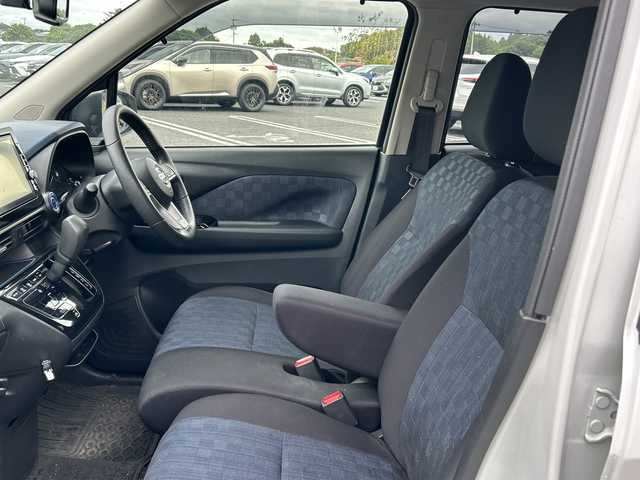 日産 デイズ ハイウェイスターG ターボ 千葉県 2020(令2)年 5.1万km パール ９型ナビ　ＭＭ３２０Ｄ－Ｌ　全方位カメラ　Ｂｔ　ＣＤ　ＤＶＤ　ＥＴＣ　前後ドラレコ　後方コーナーセンサー　アイドリングストップ機能　ドアバイザー　純正１５インチＡＷ　ＬＥＤライト　オートライト