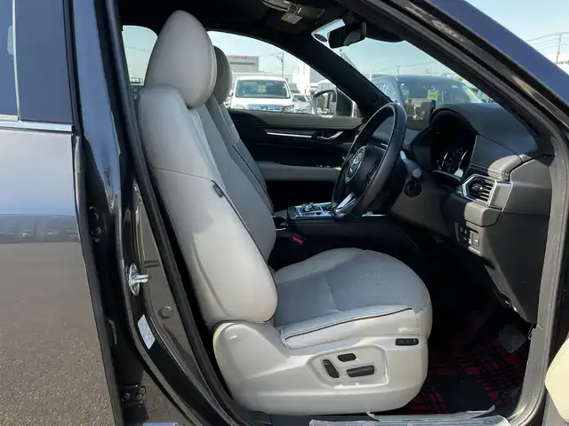 マツダ ＣＸ－８ 25S グランドジャーニー 道央・札幌 2024(令6)年 1.2万km マシーングレープレミアムM ４WD/純正メーカーOPナビ/AM/FM/BT/フルセグ/社外フリップダウンモニター/衝突被害軽減ブレーキ/横滑り防止装置/レーダークルーズコントロール/レーンキープアシスト/クリアランスソナー/ブラインドスポットモニター/バックカメラ/フロントカメラ/サイドカメラ/全方位カメラ/アラウンドビューモニター/ETC/アイドリングストップ/前席パワーシート/メモリーシート/前席＋セカンドシートヒーター/ハーフレザーシート/革巻きステアリング/ステアリングリモコン/ハンドルヒーター/電動パーキング/オートブレーキホールド/自動防眩ミラー/MTモード付AT/プッシュスタート/スマートキー/LEDヘッドライト/オートライト/オートマチックハイビーム/電動格納ミラー/ウィンカーミラー/社外フロアマット