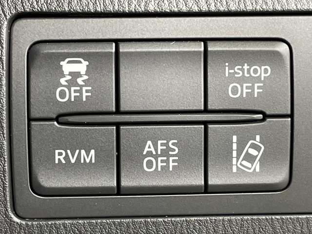 マツダ アテンザ ワゴン XD Lパッケージ 福岡県 2013(平25)年 6万km アルミニウムメタリック 禁煙車/レザーシート/社外SDナビ/(BT/DVD/CD/SD/AUX)/純正19インチAW/フルセグテレビ/バックカメラ/メモリ付きパワーシート/前席シートヒーター/パドルシフト/レーダークルーズコントロール/レーンキープアシスト/ブラインドスポットモニター/オートライト/純正HIDヘッドライト/ビルトインETC/プッシュスタート/チップアップシート/純正フロアマット/フォグランプ