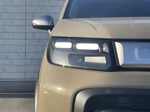 ホンダ フリード ハイブリット e:HEV クロスター 福岡県 2025(令7)年 0.1千km ベージュ 登録済み未使用車/純正9型メモリーナビ(フルセグTV・BT)/バックカメラ/ホンダセンシング/コーナーセンサー/ブラインドスポットインフォメーション/両側パワースライドドア/シートヒーター/リヤクーラー/USBポート/純正LED/純正アルミホイール/プッシュスタート/スマートキー