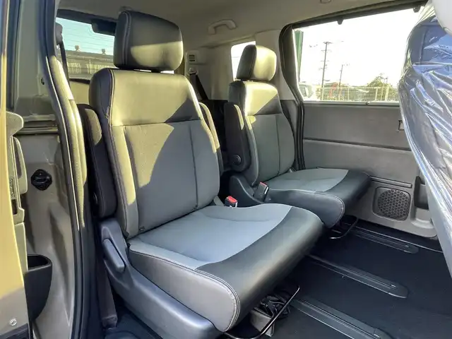 ホンダ フリード ハイブリット e:HEV クロスター 福岡県 2025(令7)年 0.1千km ベージュ 登録済み未使用車/純正9型メモリーナビ(フルセグTV・BT)/バックカメラ/ホンダセンシング/コーナーセンサー/ブラインドスポットインフォメーション/両側パワースライドドア/シートヒーター/リヤクーラー/USBポート/純正LED/純正アルミホイール/プッシュスタート/スマートキー