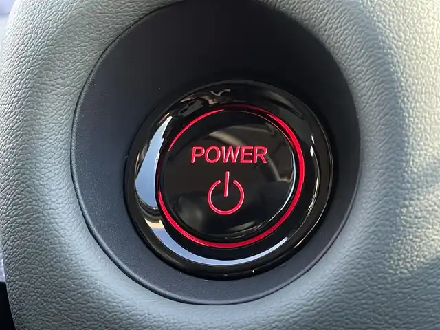 ホンダ フリード ハイブリット e:HEV クロスター 福岡県 2025(令7)年 0.1千km ベージュ 登録済み未使用車/純正9型メモリーナビ(フルセグTV・BT)/バックカメラ/ホンダセンシング/コーナーセンサー/ブラインドスポットインフォメーション/両側パワースライドドア/シートヒーター/リヤクーラー/USBポート/純正LED/純正アルミホイール/プッシュスタート/スマートキー