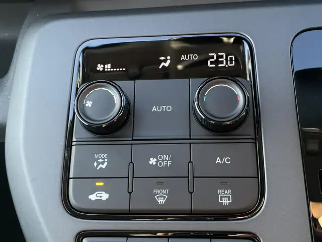 ホンダ フリード ハイブリット e:HEV クロスター 福岡県 2025(令7)年 0.1千km ベージュ 登録済み未使用車/純正9型メモリーナビ(フルセグTV・BT)/バックカメラ/ホンダセンシング/コーナーセンサー/ブラインドスポットインフォメーション/両側パワースライドドア/シートヒーター/リヤクーラー/USBポート/純正LED/純正アルミホイール/プッシュスタート/スマートキー