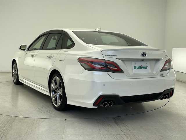 トヨタ クラウン ハイブリッド RS アドバンス 千葉県 2019(令1)年 4.6万km ホワイトパールクリスタルシャイン 純正ナビ/(フルセグ/Bluetooth/AM/FM/CD/SD/USB/AUX)/トヨタセーフティセンス/プリクラッシュセーフティ/レーントレーシングアシスト/ブラインドスポットモニター/クリアランスソナー(前後)/リアクロストラフィックアラート/パーキングサポートブレーキ/ヘッドアップディスプレイ/ロードサインアシスト/レーダークルーズコントロール/バックカメラ/社外ドライブレコーダー(前後)/ワイヤレス充電/シートヒーター(D+N席)/パワーシート(D+N席)/シートメモリー(D席)/ステアリングヒーター/電動チルト＆テレスコピックステアリング/ステアリングスイッチ/サンルーフ/パドルシフト/電動パーキングブレーキ/LEDヘッドライト/フォグランプ/純正ビルトインETC2.0/純正18インチアルミホイール/純正フロアマット/ハーフレザーシート/純正ドアバイザー/革巻きステアリングホイール/電動格納ウィンカーミラー/エアバッグ(W+サイド+カーテン)/プッシュスタート