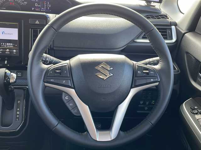 スズキ ソリオ バンディット HV MV 福岡県 2021(令3)年 1.5万km スーパーブラックパール 純正9インチナビ/【AM/FM/DISC/フルセグTV/BT/USB】/全方位モニター/ルームミラー型前後ドラレコ/ワンオーナー/ヘッドアップディスプレイ/デュアルカメラブレーキサポート/レーダークルーズコントロール/リヤコーナーセンサー/両側パワースライドドア/電動格納ミラー/LEDヘッドライト＆フォグランプ/ステアリングスイッチ/プッシュスタート/ETC/後席サンシェード/後席用テーブル/リアサーキュレーター/純正ドアバイザー/スペアタイヤ/オールシーズンタイヤ装着
