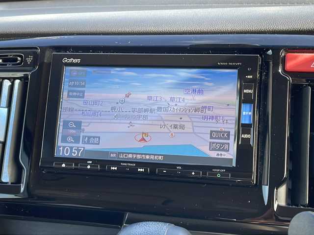 ホンダ Ｎ ＷＧＮ カスタム G ターボパッケージ 山口県 2015(平27)年 10.8万km プレミアムホワイトパール 純正SDナビ【VXM-165VFi】/・CD/DVD/USB/iPod/AM/FM/Bluetooth/フルセグテレビ/ETC/バックカメラ/パドルシフト/純正フロアマット/純正アルミホイール/ハーフレザー/ドアバイザー/ディスチャージヘッドライト/オートライト/フォグランプ/スマートキー/プッシュスタート/クルーズコントロール/横滑り防止装置/衝突被害軽減システム/ダブルサイドエアバッグ/取扱説明書/記録簿