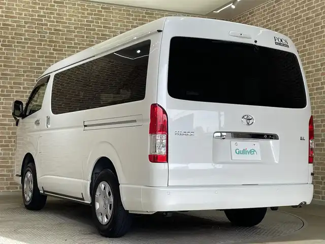 トヨタ ハイエース GL 岩手県 2022(令4)年 1.2万km ホワイトパールクリスタルシャイン フルタイム４ＷＤ/フジカーズジャパン製キャンピングカー　FOCS Ds Lスタイル　６人乗り/１０５Ａサブバッテリー　外部１００Ｖ充電装置　走行充電システム １２Ｖ２０Ａバッテリーチャージャー　電圧計/ＤＣ－ＡＣインバーター　/冷蔵庫/１０Ｌ給排水ポリタンク付きシンク・蛇口/100Vコンセント/カセットコンロ積み込み/グラスウール・スタイロフォーム断熱処理/遮光カーテン/脱着式センターテーブル/パノラミックビューモニター/パワースライドドア/XRTONSフリップダウンモニター/トヨタセーフティセンス/プリクラッシュセーフティ/レーンディパーチャーアラート/オートマチックハイビーム/クリアランスソナー/パーキングサポートブレーキ/デジタルインナーミラー/横滑り防止装置/MTモード付AT/ストラーダーフローティングナビ/ドライブレコーダー/ETC/LEDヘッドライト/LEDフォグライト/15インチスチールホイール/純正ホイールキャップ