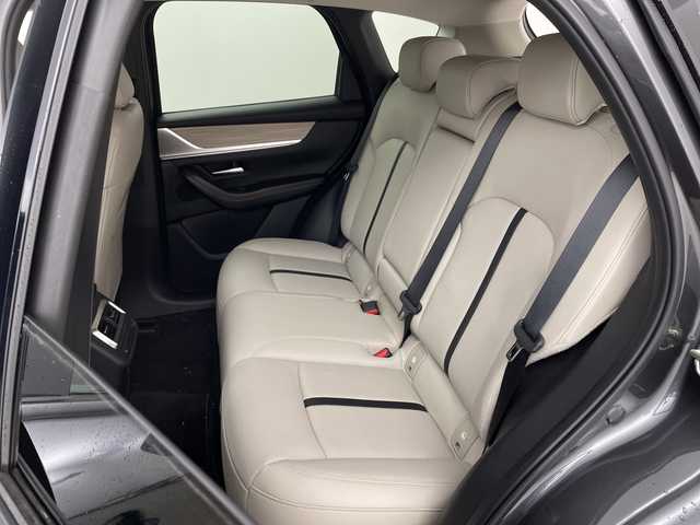 マツダ ＣＸ－６０ 25S Lパッケージ 兵庫県 2023(令5)年 1.3万km マシーングレープレミアムM ・シースルービューパッケージ/３６０°ビュー・モニター（シースルービュー）＋ワイヤレス接続機能　ＡｐｐｌｅＣａｒＰｌａｙ対応＋１２．３インチセンターディスプレイ＋ワイヤレス充電（Ｑｉ）/・マイコックピットパッケージ/電動チルト＆テレスコピックステアリング（ドライビングポジションメモリー機能連動）＋ドライバーパーソナライズ（自動設定復元）＋１２．３インチフル液晶メーター（ＴＦＴカラー）/・i-ACTIVSENSE/・車線逸脱警報システム/・AT誤発進抑制制御/・後側方車両検知/・衝突二次被害システム/・トラクションコントロールシステム/・フロントリアパーキングセンサー/・緊急時車線維持支援/・ブラインドスポットモニタリング/・前側方接近車両検知/・交通標識認識システム/・レーダークルーズコントロール/・ドライバー異常時対応システム/・ドライバーモニタリング/・ブレーキアシスト/・エマージェンシーシグナルシステム/・レーンキープアシスト/・HDMI/・革シート/・全席シートヒーター/・ヘッドアップディスプレイ/・置くだけ充電/・ステアリングヒーター/・電動リアゲート/・純正20インチアルミ/・ETC/・LED