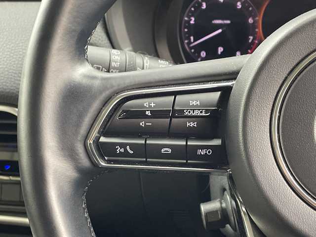 マツダ ＣＸ－６０ 25S Lパッケージ 兵庫県 2023(令5)年 1.3万km マシーングレープレミアムM ・シースルービューパッケージ/３６０°ビュー・モニター（シースルービュー）＋ワイヤレス接続機能　ＡｐｐｌｅＣａｒＰｌａｙ対応＋１２．３インチセンターディスプレイ＋ワイヤレス充電（Ｑｉ）/・マイコックピットパッケージ/電動チルト＆テレスコピックステアリング（ドライビングポジションメモリー機能連動）＋ドライバーパーソナライズ（自動設定復元）＋１２．３インチフル液晶メーター（ＴＦＴカラー）/・i-ACTIVSENSE/・車線逸脱警報システム/・AT誤発進抑制制御/・後側方車両検知/・衝突二次被害システム/・トラクションコントロールシステム/・フロントリアパーキングセンサー/・緊急時車線維持支援/・ブラインドスポットモニタリング/・前側方接近車両検知/・交通標識認識システム/・レーダークルーズコントロール/・ドライバー異常時対応システム/・ドライバーモニタリング/・ブレーキアシスト/・エマージェンシーシグナルシステム/・レーンキープアシスト/・HDMI/・革シート/・全席シートヒーター/・ヘッドアップディスプレイ/・置くだけ充電/・ステアリングヒーター/・電動リアゲート/・純正20インチアルミ/・ETC/・LED
