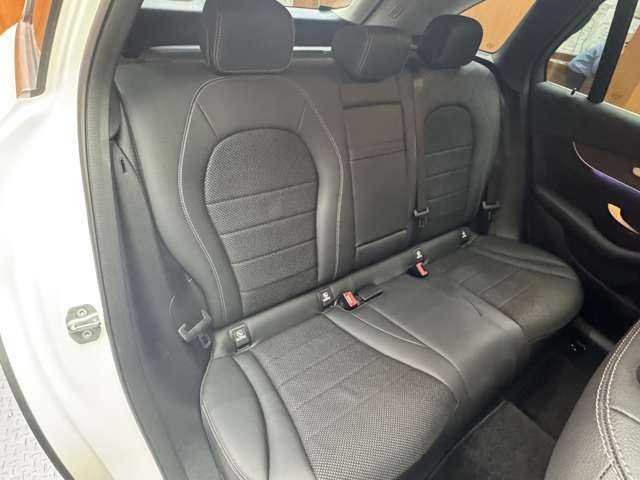 メルセデス・ベンツ ＧＬＣ２２０ d 4マチック 千葉県 2019(令1)年 5.3万km ポーラホワイト ACC　/半革　/ナビ　/TV　/360°/Bluetooth接続　/電動リアゲート/電動シート　/シートヒーター　/アダプティブLEDライト　/アンビエントライト　/アクティブパーキング　/衝突軽減B　/BSM　/LKA　/ドラレコ　/ETC