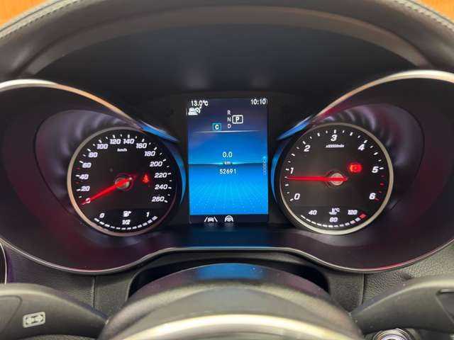 メルセデス・ベンツ ＧＬＣ２２０ d 4マチック 千葉県 2019(令1)年 5.3万km ポーラホワイト ACC　/半革　/ナビ　/TV　/360°/Bluetooth接続　/電動リアゲート/電動シート　/シートヒーター　/アダプティブLEDライト　/アンビエントライト　/アクティブパーキング　/衝突軽減B　/BSM　/LKA　/ドラレコ　/ETC