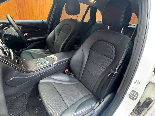 メルセデス・ベンツ ＧＬＣ２２０ d 4マチック 千葉県 2019(令1)年 5.3万km ポーラホワイト ACC　/半革　/ナビ　/TV　/360°/Bluetooth接続　/電動リアゲート/電動シート　/シートヒーター　/アダプティブLEDライト　/アンビエントライト　/アクティブパーキング　/衝突軽減B　/BSM　/LKA　/ドラレコ　/ETC