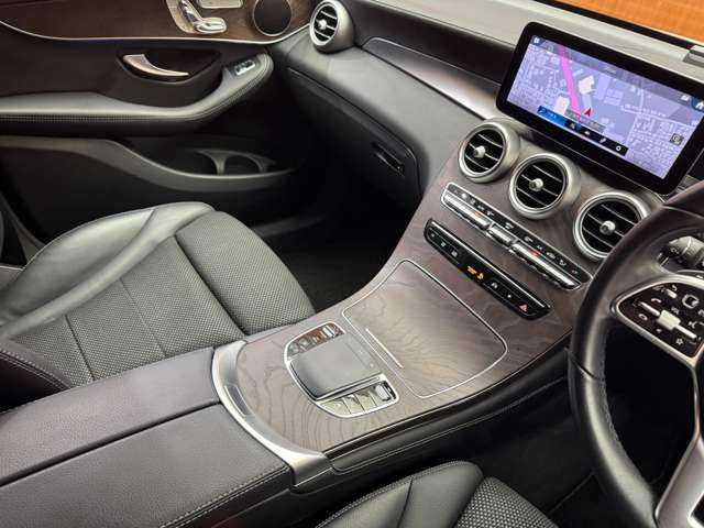 メルセデス・ベンツ ＧＬＣ２２０ d 4マチック 千葉県 2019(令1)年 5.3万km ポーラホワイト ACC　/半革　/ナビ　/TV　/360°/Bluetooth接続　/電動リアゲート/電動シート　/シートヒーター　/アダプティブLEDライト　/アンビエントライト　/アクティブパーキング　/衝突軽減B　/BSM　/LKA　/ドラレコ　/ETC