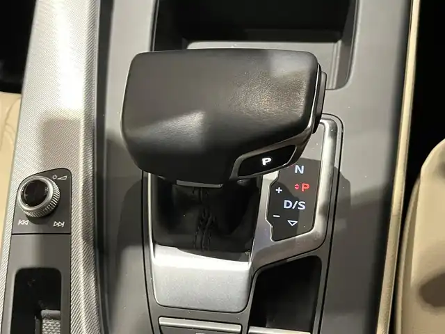 アウディ Ａ４ オールロードクワトロ 宮城県 2021(令3)年 2.6万km クワンタムグレー ラグジュアリーパッケージ/パークアシストパッケージ/バーチャルコックピット/MMIナビゲーションシステム/全方位カメラ/ベージュレザーシート/シートヒーター/メモリ機能付きパワーシート/マトリクスLEDヘッドライト/アドバンストキー/パワーバックドア/ルーフレール/純正18インチAW/ドライブレコーダー/ETC2.0車載器