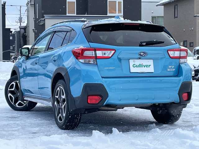 スバル ＸＶ ハイブリッド アドバンス 道央・札幌 2019(平31)年 5.8万km ラグーンブルーP ４WD/ワンオーナー/純正ディーラーOPナビ/CD/DVD/BT/USB/SD/フルセグTV/アイサイト/衝突被害軽減ブレーキ/横滑り防止装置/レーダークルーズコントロール/レーンキープアシスト/リアパーキングセンサー/ブラインドスポットモニター/サイドカメラ/ETC/X-MODE/SI-DRIVE/ECO-C/前席パワーシート/ハーフレザーシート/革巻きステアリング/ステアリングリモコン/パドルシフト/SRH/電動パーキング/オートブレーキホールド/プッシュスタート/スマートキー/LEDヘッドライト/オートライト/フォグランプ/電動格納ミラー/ヒーテッドドアミラー/ウィンカーミラー/純正フロアマット/ドアバイザー
