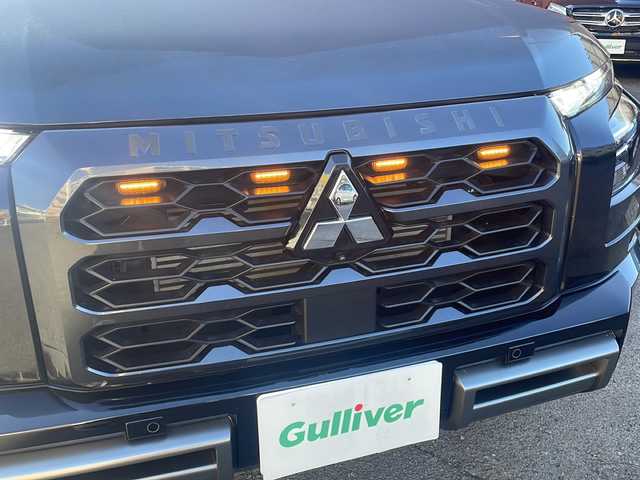 三菱 トライトン GSR 宮崎県 2024(令6)年 1.3万km グレー ドライブモード切替　レーンキープアシスト　Ｂｌｕｅｔｏｏｔｈ接続　地デジ　全方位カメラ　クルーズコントロール　運転席パワーシート　運転席助手席シートヒーター　ＥＴＣ　社外フロアマット　ステアリングヒーター　