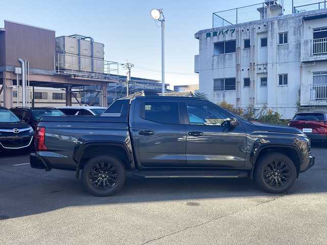 三菱 トライトン GSR 宮崎県 2024(令6)年 1.3万km グレー ドライブモード切替　レーンキープアシスト　Ｂｌｕｅｔｏｏｔｈ接続　地デジ　全方位カメラ　クルーズコントロール　運転席パワーシート　運転席助手席シートヒーター　ＥＴＣ　社外フロアマット　ステアリングヒーター　