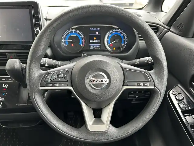 日産 ルークス ハイウェイスター X 佐賀県 2020(令2)年 1.7万km アッシュブラウンM エマージェンシーブレーキ/コーナーセンサー/純正9インチSDナビ/・アラウンドビューモニター/・フルセグTV/BT/CD/DVD/両側パワースライドドア/純正14インチアルミホイール/純正前方ドラレコ(DH5-D)/オートライト/LEDヘッドライト/フォグランプ/リアサーキュレーター/リアサンシェード/プッシュスタート/電動格納ミラー/ETC/ISOFIX/スペアキー×１