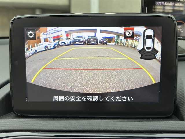 マツダ ロードスター RS ホワイトLTDセレクション 愛知県 2021(令3)年 1.6万km スノーフレイクホワイトパールマイカ ・ガラス製リアウインドー付ソフトトップ（クロス・インシュレーター付き）/・シート：ナッパレザー（ピュアホワイト）/・フロントブレーキ：Ｂｒｅｍｂｏ社製ベンチレーテッドディスク＆Ｂｒｅｍｂｏ社製対向４ピストンキャリパー（レッド塗装）/・リアブレーキ：キャリパー（レッド塗装）/・１９５／５０Ｒ１６　８４Ｖタイヤ＆１６×７ＪインチＲＡＹＳ社製鍛造アルミホイール（ダークガンメタリック塗装）/ワンオーナー/純正ナビ/フルセグTV・Bluetooth・USB/BOSEサウンド/前席シートヒーター/ブラインドスポットモニタリング/ドライバーアテンションアラート/スマートシティーブレーキサポート/交通標識認識システム/前方ドライブレコーダー/クルーズコントロール/リアセンサー/LEDヘッドライト/ステアリングスイッチ/ビルトインETC/純正フロアマット/スマートキー/プッシュスタート/保証書/取扱説明書/スペアスマートキー