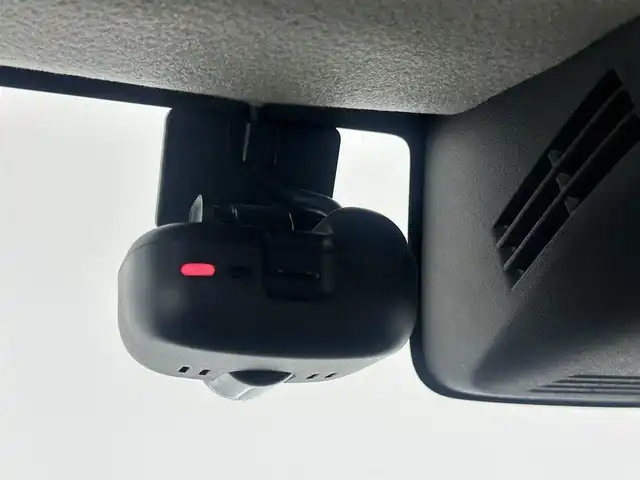 スズキ ジムニー XC 愛知県 2019(令1)年 4.9万km ジャングルグリーン 4WD/純正8インチSDナビ/フルセグTV/ドライブレコーダー/ビルトインETC/ステアリングリモコン/クルーズコントロール/シートヒーター/純正フロアマット/スズキセーフティサポート/　　・衝突軽減システム/　　・誤発進抑制機能/　　・車線逸脱警報機能/ヒルディセントコントロール/盗難防止機能/スペアタイヤ/スマートキー/スペアキー