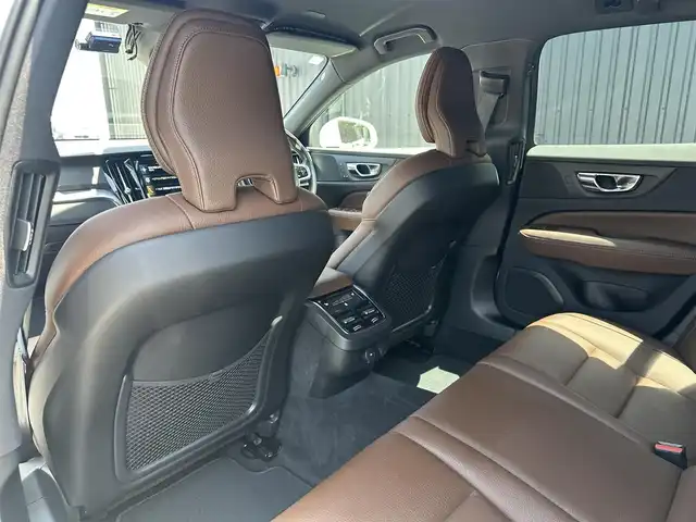 ボルボ Ｖ６０ B4 モメンタム 福島県 2021(令3)年 2万km クリスタルホワイトP アダプティブクルーズコントロール/モカレザーシート/メモリ付パワーシート/全席シートヒーター/ステアリングヒーター/純正HDDナビ/CarPlay/360°カメラ/ブラインドスポットモニター/レーンキープアシスト/ワイヤレスチャージャー/ドライブモード/オートホールド/パワーバックドア/パークアシスト/純正17インチAW/前後ドラレコ/取扱説明書/保証書/スペアキー