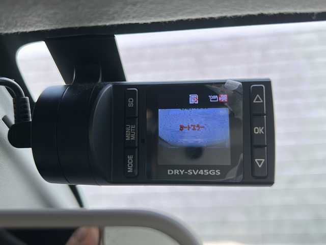 スズキ アルト ターボRS 石川県 2016(平28)年 3万km パールホワイト IC付ターボ/社外ナビ（AVIC-RZ22）/【ワンセグTV/CD/ラジオ】/パドルシフト/レーダーブレーキサポート/運転席シートヒーター/純正15インチAW/ETC/ドライブレコーダー（DRY-SV45GS）/横滑り防止装置/アイドリングストップ/オートライト/純正フロアマット/純正ドアバイザー/革巻きステアリング/ステアリングスイッチ