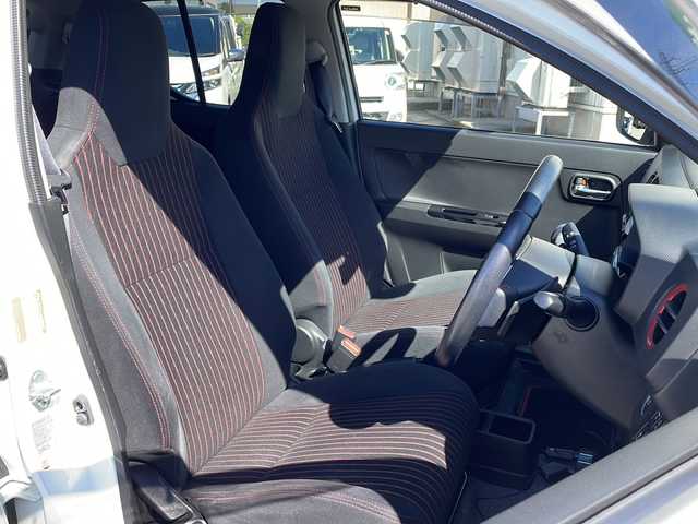 スズキ アルト ターボRS 石川県 2016(平28)年 3万km パールホワイト IC付ターボ/社外ナビ（AVIC-RZ22）/【ワンセグTV/CD/ラジオ】/パドルシフト/レーダーブレーキサポート/運転席シートヒーター/純正15インチAW/ETC/ドライブレコーダー（DRY-SV45GS）/横滑り防止装置/アイドリングストップ/オートライト/純正フロアマット/純正ドアバイザー/革巻きステアリング/ステアリングスイッチ