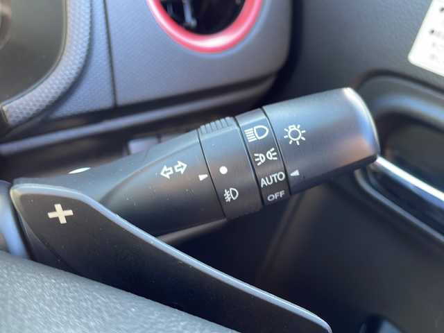 スズキ アルト ターボRS 石川県 2016(平28)年 3万km パールホワイト IC付ターボ/社外ナビ（AVIC-RZ22）/【ワンセグTV/CD/ラジオ】/パドルシフト/レーダーブレーキサポート/運転席シートヒーター/純正15インチAW/ETC/ドライブレコーダー（DRY-SV45GS）/横滑り防止装置/アイドリングストップ/オートライト/純正フロアマット/純正ドアバイザー/革巻きステアリング/ステアリングスイッチ