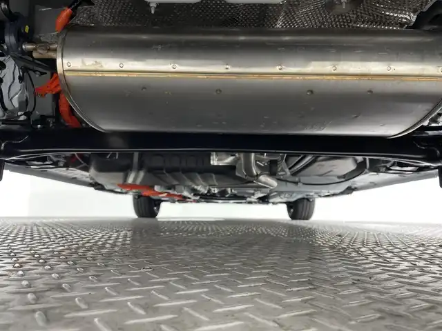 トヨタ シエンタ ハイブリッド Z 神奈川県 2025(令7)年 0.1千km プラチナホワイトパールマイカ 登録済未使用車/純正ディスプレイオーディオ/フルセグ再生可/パノラミックビューモニター/両側電動スライドドア/Toyota Safety Sense/・プリクラッシュセーフティ/・レーンディパーチャーアラート/・レーントレーシングアシスト/・レーダークルーズコントロール/・アダプティブハイビームシステム/・ロードサインアシスト/・発進遅れ告知機能/シートヒーター/ビルトインETC/ステアリングヒーター/前席シートヒーター/ハーフレザー /BSM