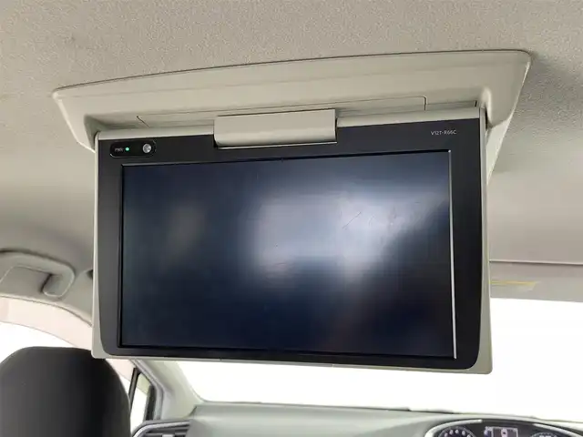 トヨタ シエンタ G 大分県 2017(平29)年 9.3万km ブラックマイカ 純正ナビ/フルセグ/DVD/Bluetooth/バックカメラ/両側パワスラ/オートLEDライト/プリクラッシュ/レーンディパチャーアラート/フリップダウンモニター/スマートキー/保証書
