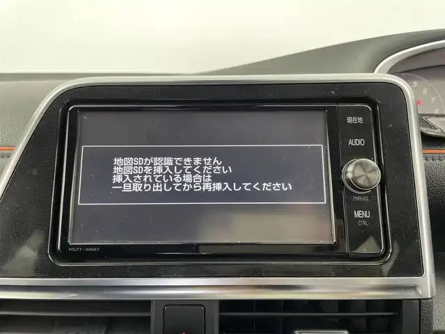 トヨタ シエンタ G 大分県 2017(平29)年 9.3万km ブラックマイカ 純正ナビ/フルセグ/DVD/Bluetooth/バックカメラ/両側パワスラ/オートLEDライト/プリクラッシュ/レーンディパチャーアラート/フリップダウンモニター/スマートキー/保証書