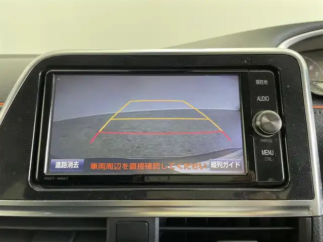 トヨタ シエンタ G 大分県 2017(平29)年 9.3万km ブラックマイカ 純正ナビ/フルセグ/DVD/Bluetooth/バックカメラ/両側パワスラ/オートLEDライト/プリクラッシュ/レーンディパチャーアラート/フリップダウンモニター/スマートキー/保証書