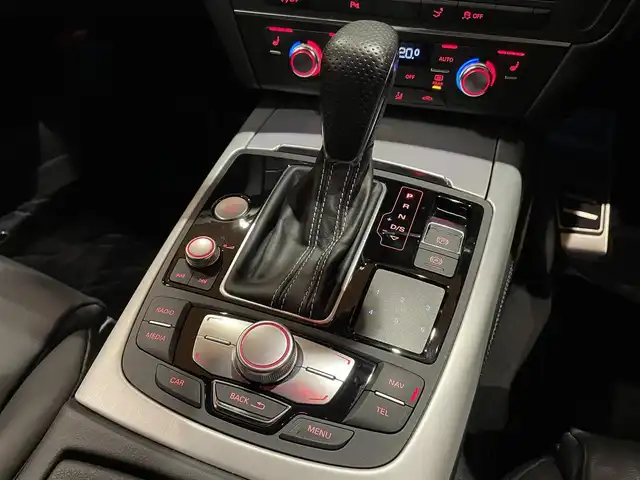 アウディ Ａ７ SB 2．0 TFSI クワトロ 道央・札幌 2017(平29)年 3.6万km グレイシアホワイトメタリック Sラインパッケージ/アシスタンスパッケージ/　・ACC/　・アウディサイドアシスト/　・アウディアクティブレーンアシスト/マトリクスLEDヘッドライト/BOSEサラウンド/純正HDDナビ/フルセグTV/CD/DVD/SD/USB/Bluetooth/バックカメラ/パーキングエイド/本革シート/シートヒーター/パワーテールゲート