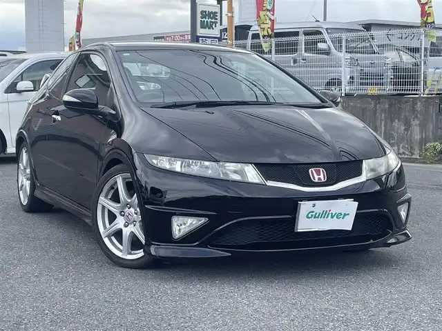 ホンダ シビック タイプR ユーロ 群馬県 2010(平22)年 9.2万km クリスタルブラックパール Gathersナビ、ワンセグ、Bluetooth、CD、DVD/　（VXS-102VSi）/前席純正タイプR専用シート/純正１８インチアルミ/純正フロアマット/ウインカーミラー/革巻きステア/HIDヘッドライト/ETC/キーレス×２/コーナーセンサー（リア）/整備手帳、取説