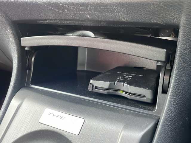 ホンダ シビック タイプR ユーロ 神奈川県 2010(平22)年 9.2万km クリスタルブラックパール Gathersナビ、ワンセグ、Bluetooth、CD、DVD/　（VXS-102VSi）/前席純正タイプR専用シート/純正１８インチアルミ/純正フロアマット/ウインカーミラー/革巻きステア/HIDヘッドライト/ETC/キーレス×２/コーナーセンサー（リア）/整備手帳、取説