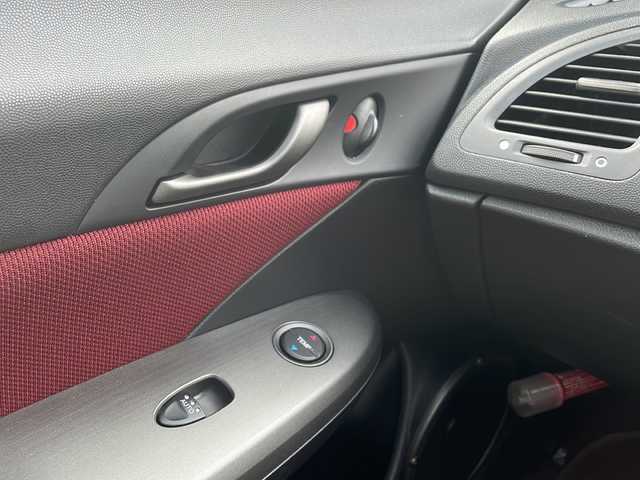 ホンダ シビック タイプR ユーロ 神奈川県 2010(平22)年 9.2万km クリスタルブラックパール Gathersナビ、ワンセグ、Bluetooth、CD、DVD/　（VXS-102VSi）/前席純正タイプR専用シート/純正１８インチアルミ/純正フロアマット/ウインカーミラー/革巻きステア/HIDヘッドライト/ETC/キーレス×２/コーナーセンサー（リア）/整備手帳、取説