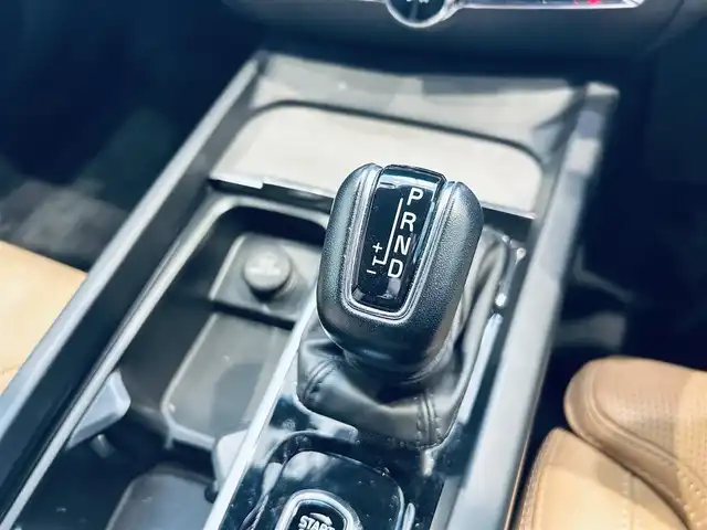 ボルボ Ｖ６０ クロスカントリー T5 AWD プロ 大阪府 2020(令2)年 3.9万km オニキスブラックP HUD/ACC/HarmanKardon/純正ナビ/TV/360度カメラ/applecarplay/純正19インチAW/LEDヘッドライト/電動リアゲート/BLIS/ルーフレール/ベージュ革/メモリ付きパワーシート/エアシートヒーター/自動駐車