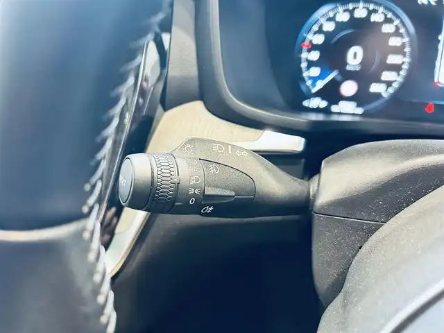 ボルボ Ｖ６０ クロスカントリー T5 AWD プロ 大阪府 2020(令2)年 3.9万km オニキスブラックP HUD/ACC/HarmanKardon/純正ナビ/TV/360度カメラ/applecarplay/純正19インチAW/LEDヘッドライト/電動リアゲート/BLIS/ルーフレール/ベージュ革/メモリ付きパワーシート/エアシートヒーター/自動駐車