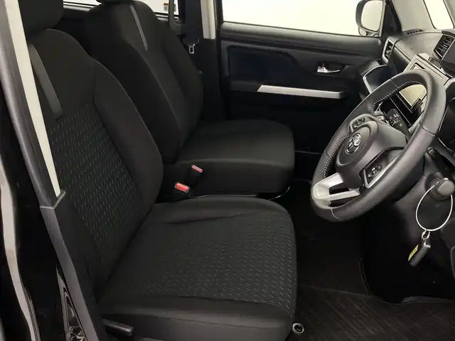 トヨタ ルーミー カスタムG 新潟県 2023(令5)年 0.8万km ブラックマイカメタリック プッシュスタート/スマートキー/メモリナビ　型式NSZT-W68T/CD/BT/フルセグ/全周囲カメラ/ETC/両側パワースライドドア/コーナーセンサー/LEDヘッドライト/フォグ/衝突被害軽減システム/レーンキープアシスト/オートライト/クルーズコントロール
