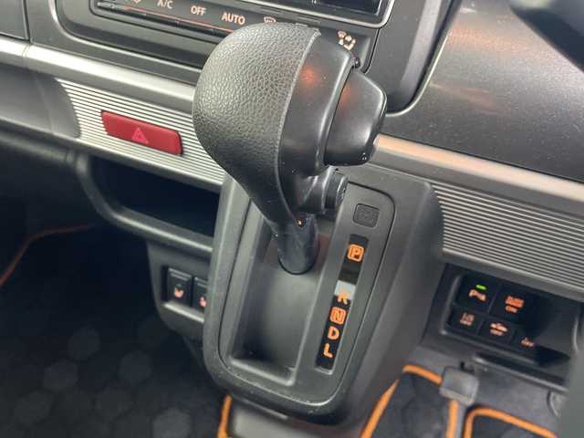 スズキ スペーシア ギア HYBRID XZ 岐阜県 2021(令3)年 1.6万km アクティブイエロー/ガンメタリック2トーン 4WD/純正8インチナビ/CD/DVD/Bluetooth/USB/フルセグTV/全方位モニター/両側パワースライドドア/スズキセーフティサポート/デュアルカメラブレーキサポート/後退時ブレーキサポート/車線逸脱警報機能/パーキングソナー/ハイビームアシスト/アダプティブクルーズコントロール/シートヒーター/ビルトインETC/革巻きステアリング/ステアリングリモコン/純正フロアマット/純正ドアバイザー/ルーフレール/オートLEDヘッドライト/フォグランプ/スマートキー/プッシュスタート/シートバックテーブル/ベンチシート