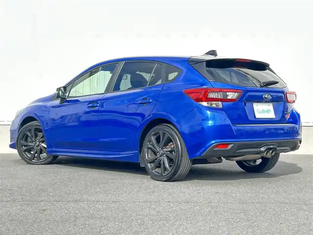 スバル インプレッサ スポーツ STI スポーツ 群馬県 2021(令3)年 4.9万km WRブルーパール アイサイトセーフティプラス/・衝突軽減ブレーキ/・レーンキープアシスト/・追従式レーダークルーズコントロール/・スマートリヤビューミラー/・リヤビークルディテクション/・ハイビームアシスト/純正メモリーナビ/（SD CD DVD フルセグ Bluetooth USB AppleCarplay）/STIマフラー/純正ドライブレコーダー（前方録画）/LEDライト/オートライト/バック・サイド・フロントカメラ/運転席シートメモリー/ドアミラーヒーター/革巻きステアリング/ステアリングスイッチ/パドルシフト/アイドリングストップ/オートブレーキホールド/純正フロアマット/ヘッドライトウォッシャー