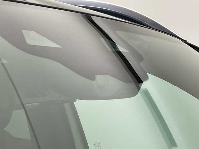 メルセデス・ベンツ ＧＬＢ２００ｄ AMGライン 愛媛県 2020(令2)年 3.8万km ポーラホワイト パノラミックスライディングルーフ/レザーエクスクルーシブパッケージ（レッド）/ナビゲーションパッケージ/アドバンスドパッケージ/　ヘッドアップディスプレイ/アドバンスドサウンド//マルチビームLED/レーダーセーフティパッケージ/19インチアルミホイール/全周囲カメラ/フットトランクオープナー/ETC/キーレスゴー