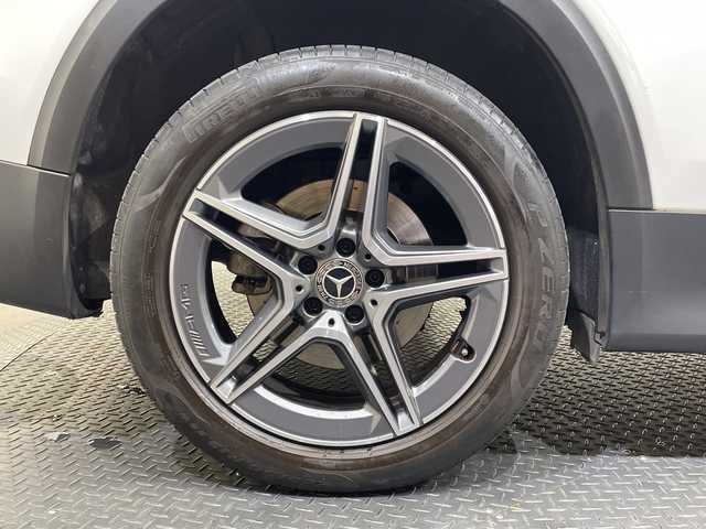 メルセデス・ベンツ ＧＬＢ２００ｄ AMGライン 愛媛県 2020(令2)年 3.8万km ポーラホワイト パノラミックスライディングルーフ/レザーエクスクルーシブパッケージ（レッド）/ナビゲーションパッケージ/アドバンスドパッケージ/　ヘッドアップディスプレイ/アドバンスドサウンド//マルチビームLED/レーダーセーフティパッケージ/19インチアルミホイール/全周囲カメラ/フットトランクオープナー/ETC/キーレスゴー