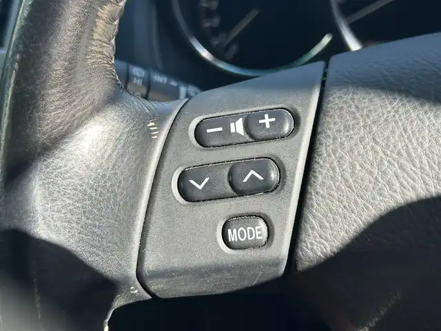 トヨタ ハリアー 240G プレミアム Lパッケージ 福岡県 2009(平21)年 11.1万km ブラック Panasonic製ナビ（CN-GP740D）/（AM/FM）/JBLプレミアムサウンド/前席パワーシート/前席シートヒーター/トヨタコーナーボイス/コーナーセンサー/ウインカーミラー/純正フロアマット/純正18インチアルミホイール/ドアバイザー/オートライト/スペアキー/取扱説明書/保証書