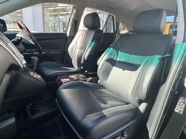 トヨタ ハリアー 240G プレミアム Lパッケージ 福岡県 2009(平21)年 11.1万km ブラック Panasonic製ナビ（CN-GP740D）/（AM/FM）/JBLプレミアムサウンド/前席パワーシート/前席シートヒーター/トヨタコーナーボイス/コーナーセンサー/ウインカーミラー/純正フロアマット/純正18インチアルミホイール/ドアバイザー/オートライト/スペアキー/取扱説明書/保証書