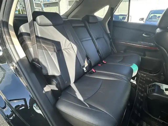 トヨタ ハリアー 240G プレミアム Lパッケージ 福岡県 2009(平21)年 11.1万km ブラック Panasonic製ナビ（CN-GP740D）/（AM/FM）/JBLプレミアムサウンド/前席パワーシート/前席シートヒーター/トヨタコーナーボイス/コーナーセンサー/ウインカーミラー/純正フロアマット/純正18インチアルミホイール/ドアバイザー/オートライト/スペアキー/取扱説明書/保証書