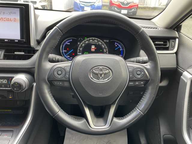 トヨタ ＲＡＶ４ ハイブリットG 山形県 2020(令2)年 8.8万km アティチュードブラックマイカ ・ワンオーナー/・純正９インチナビ CD DVD フルセグTV Bluetooth接続/・TVキャンセラー/・バックカメラ/・LEDヘッドライト/・レザーシート/・運転席シートヒーター/・前席シートヒーター/・ステアリングヒーター/・パワーバックドア/・衝突軽減ブレーキ/・レーダークルーズコントロール/・置くだけ充電/・フットイルミ/・純正アルミ（ノーマルタイヤ装着）車載/・フロントワイパーディアイサー/・純正リモコンエンジンスターター